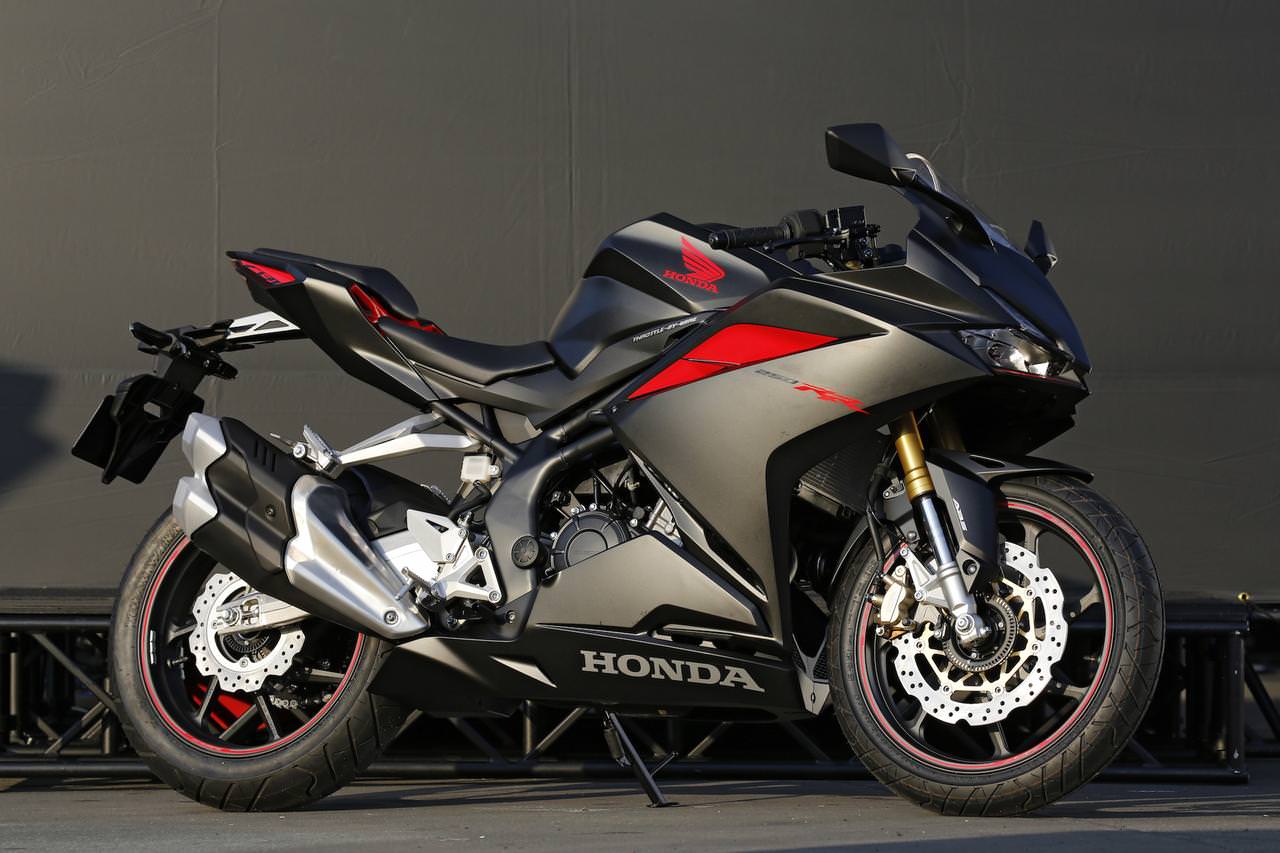 2017 Honda CBR250RR Review of Specs & Features + Pictures