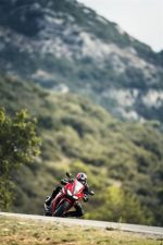 2017 Honda CBR500R Review / Specs - CBR Sport Bike / Motorcycle - HP & TQ / Colors / Price / MSRP