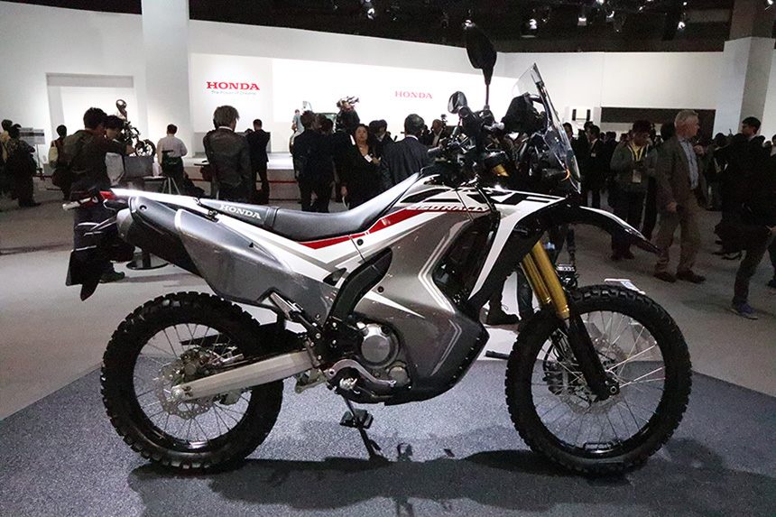 New 18 Honda Crf250 Rally Sneak Peek Eicma Motorcycle News