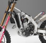 2019 Honda CRF450RWE Review / Specs VS CRF450R Differences Comparison