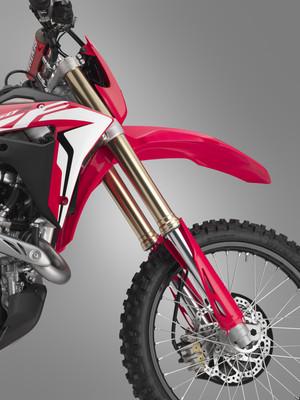 2019 Honda CRF450X Review / Specs | Motorcycle & Dirt Bike Buyer's Guide: CRF450X Price, Release Date, HP & TQ Performance Info + More!