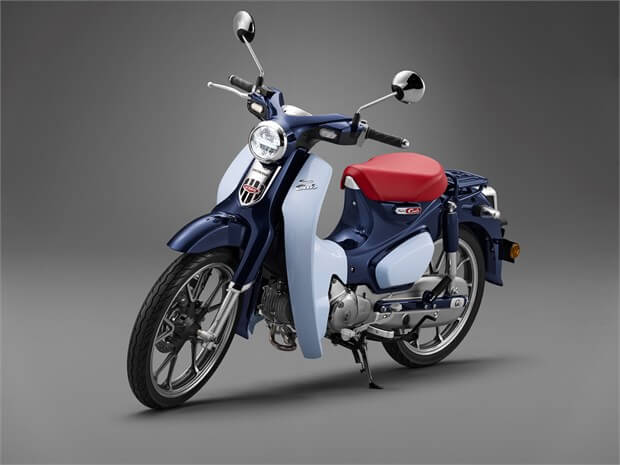 2019 Honda Super Cub 125 Scooter / Motorcycle Review & Specs