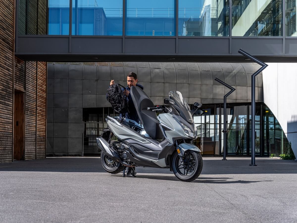 Forza 350: 5 coisas que você precisa saber sobre o novo scooter Honda