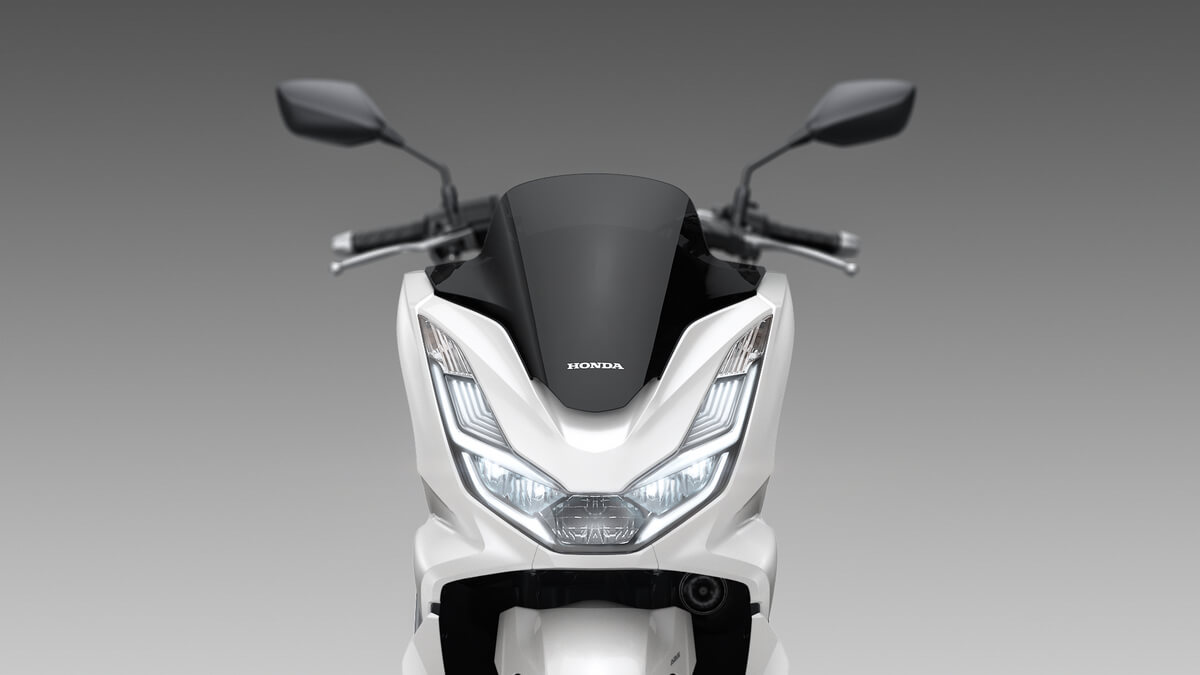 2021 Honda PCX Scooter Review / Specs + NEW PCX160 Changes Explained!