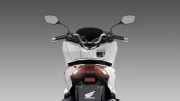 2021 Honda PCX Scooter Review / Specs | NEW LED Lights