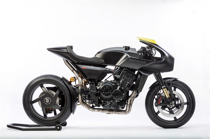 2019 Honda CB4 Interceptor Concept Motorcycle Build Pictures | Custom Honda Naked CBR Sport Bike StreetFighter / Cafe Racer