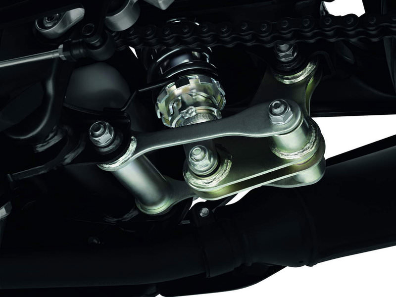 2021 Honda CBR300R Review - Pro Link Rear Suspension