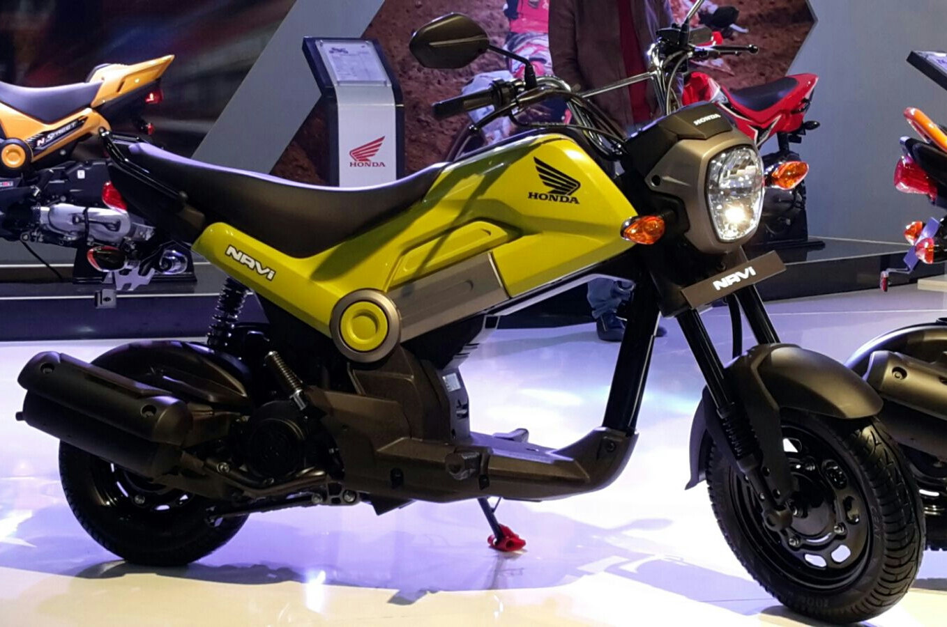 New 2016 Honda  Grom NAVI  with 110cc Scooter Engine  