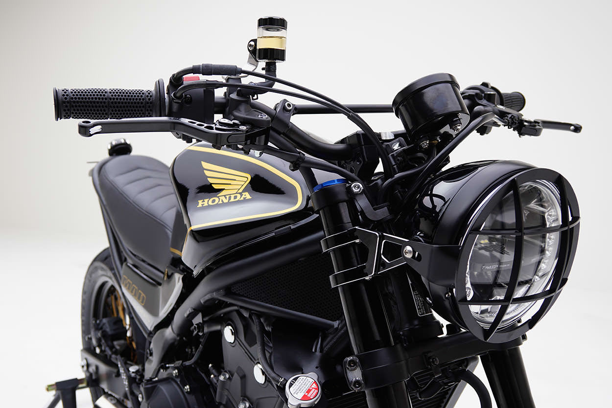 Custom 2017 Honda CB500F / CB500 S Scrambler Motorcycle - Naked StreetFighter Sport Bike - MAD SEMA 2016